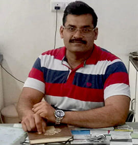 dr-raman-best surgeon in ludhiana